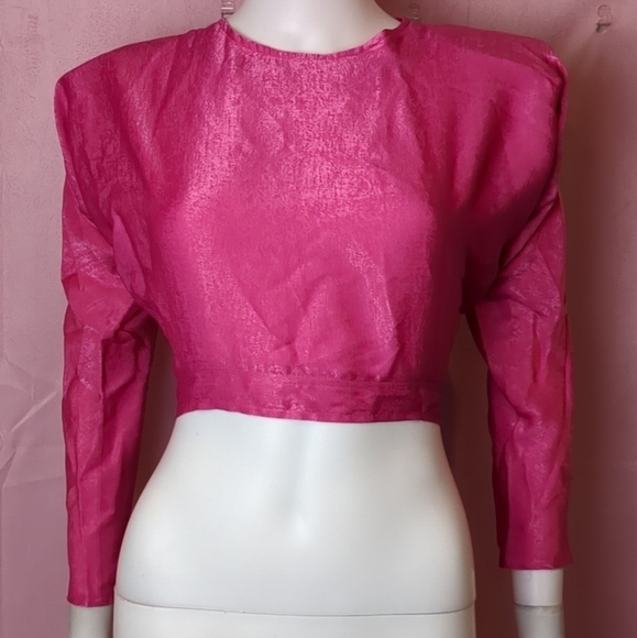 Nasty Gal Soft Satin Power Shoulder Pads Open Back Blouse in Hot Pink size 4 - Picture 1 of 8